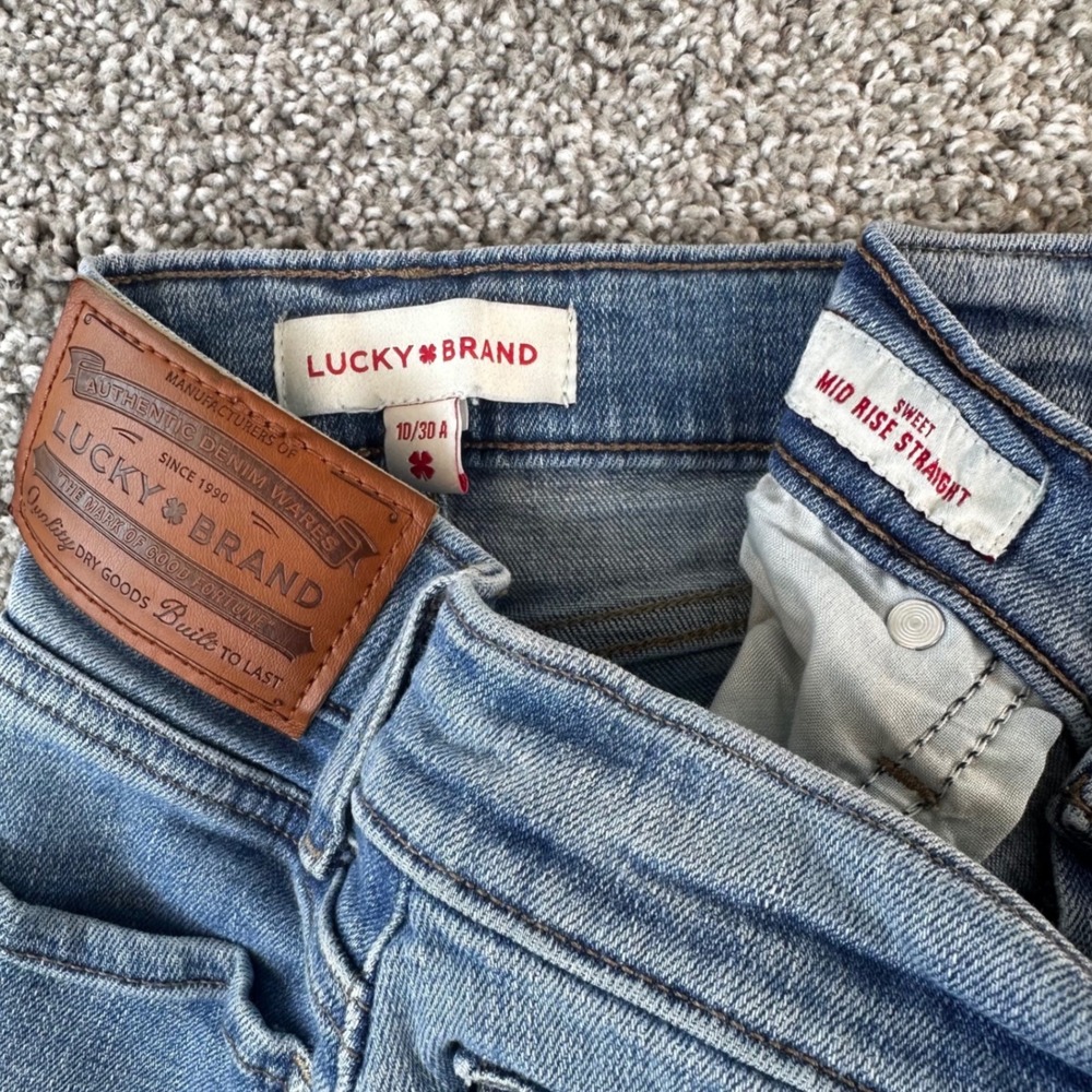 Lucky Brand Sweet Straight Jeans Womens 10/30 Medium Wash Mid Rise Denim Classic